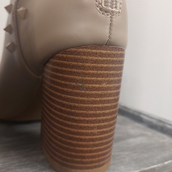 Mari A. Norma Taupe/ tan Chunky Block Heel Studded Booties - Picture 11 of 12